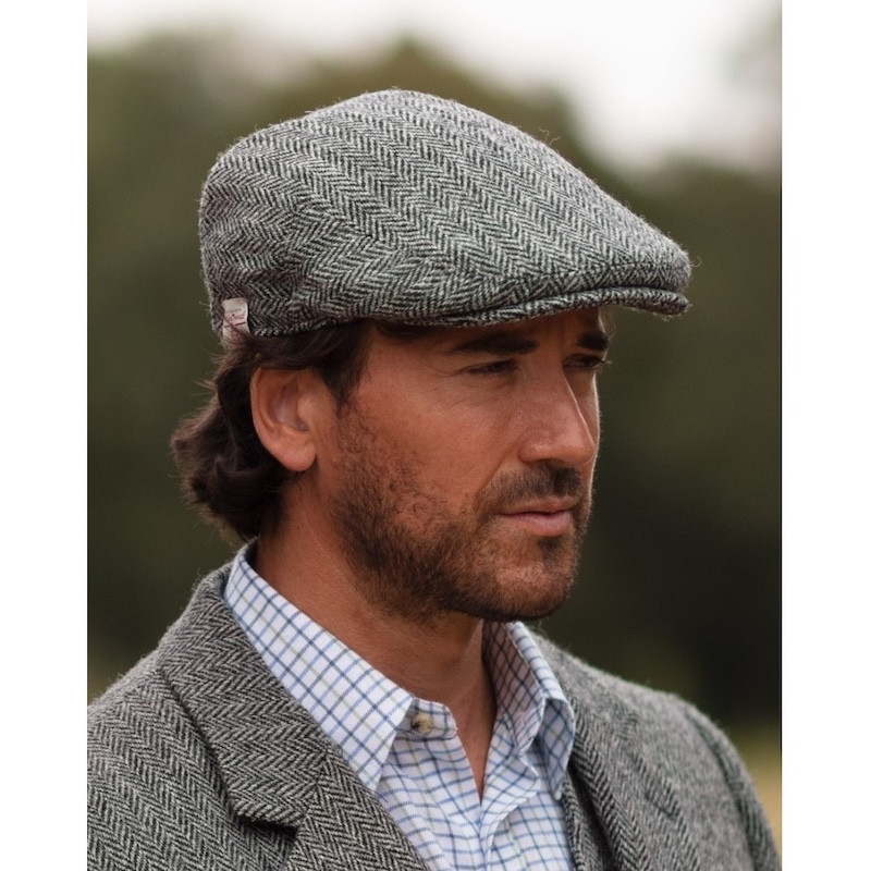 Made in UK Timeless classic Harris Tweed Oakmoor Flat Cap Steel Grey